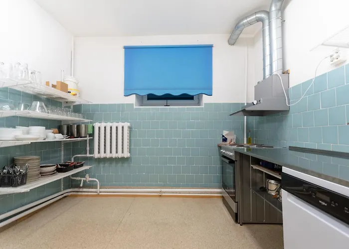 Spordikeskuse * Kadrina